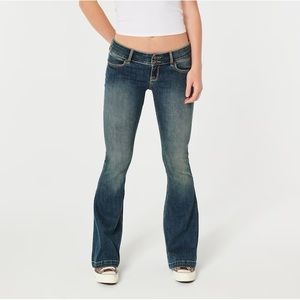 Hollister Low-rise dark wash y2k flare jeans